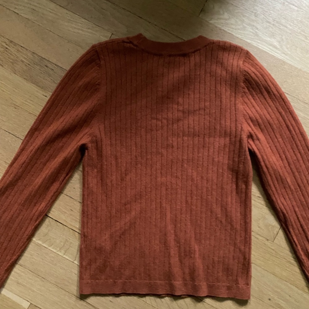 Soft Rust Ribbed Sweater - Picture 2 of 3